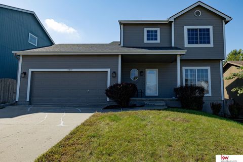 Photo of 15077 Butler Avenue, Omaha, NE 68116 (MLS # 22524926)