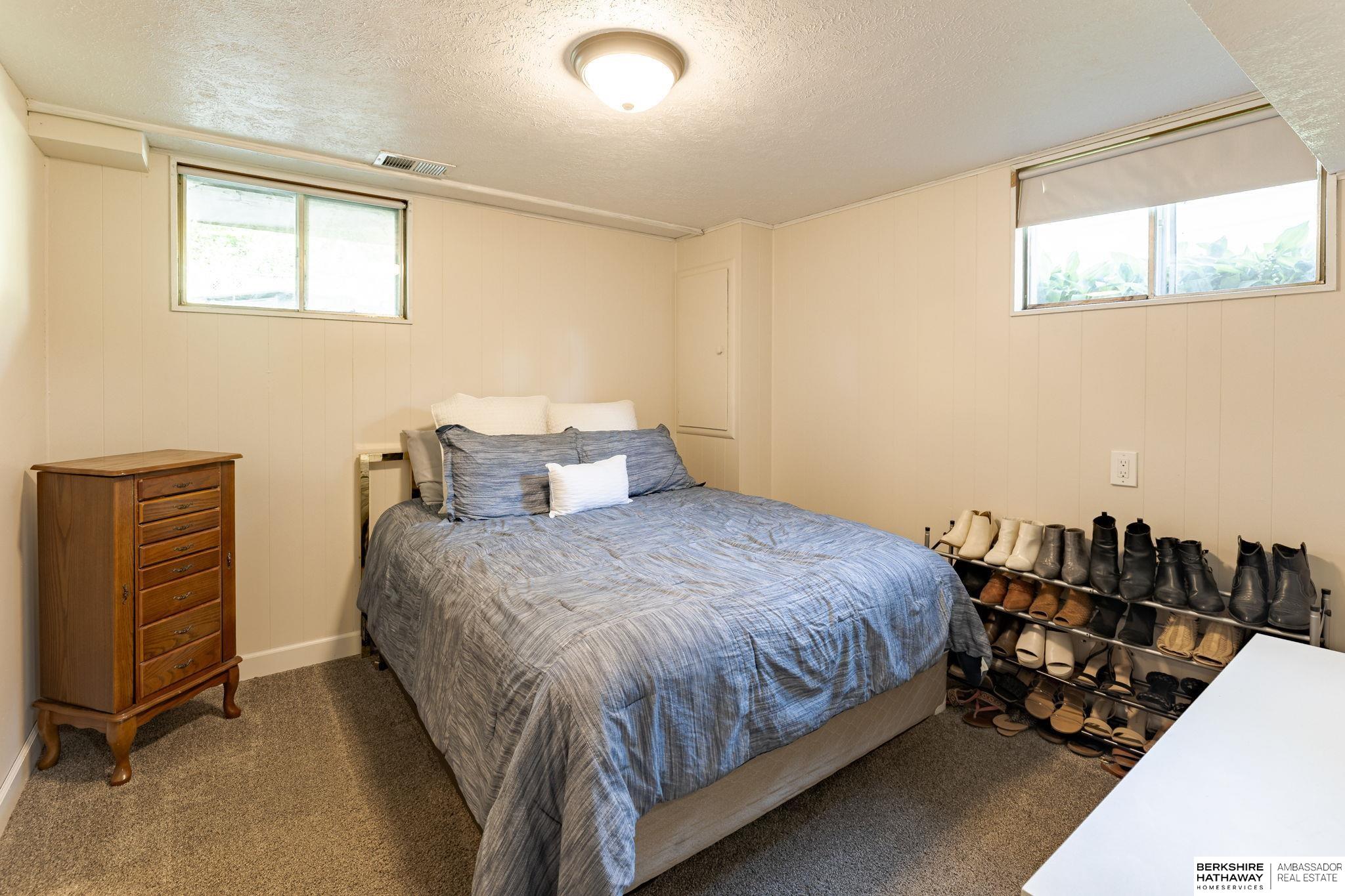 Omaha, Nebraska 68134, United States, 3 Bedrooms Bedrooms, ,2 BathroomsBathrooms,Residential,Pending,132515