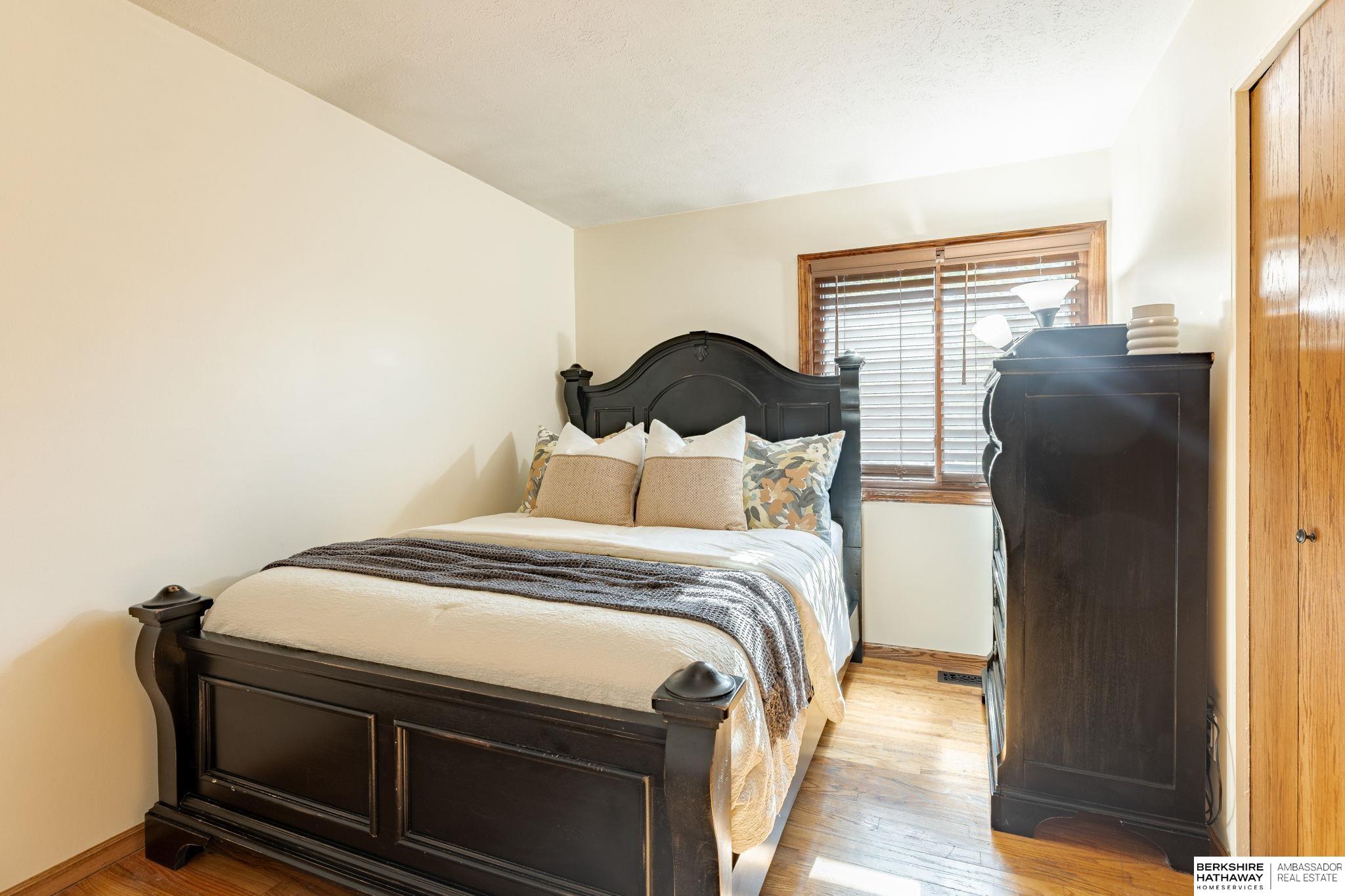 Omaha, Nebraska 68134, United States, 3 Bedrooms Bedrooms, ,2 BathroomsBathrooms,Residential,Pending,132515