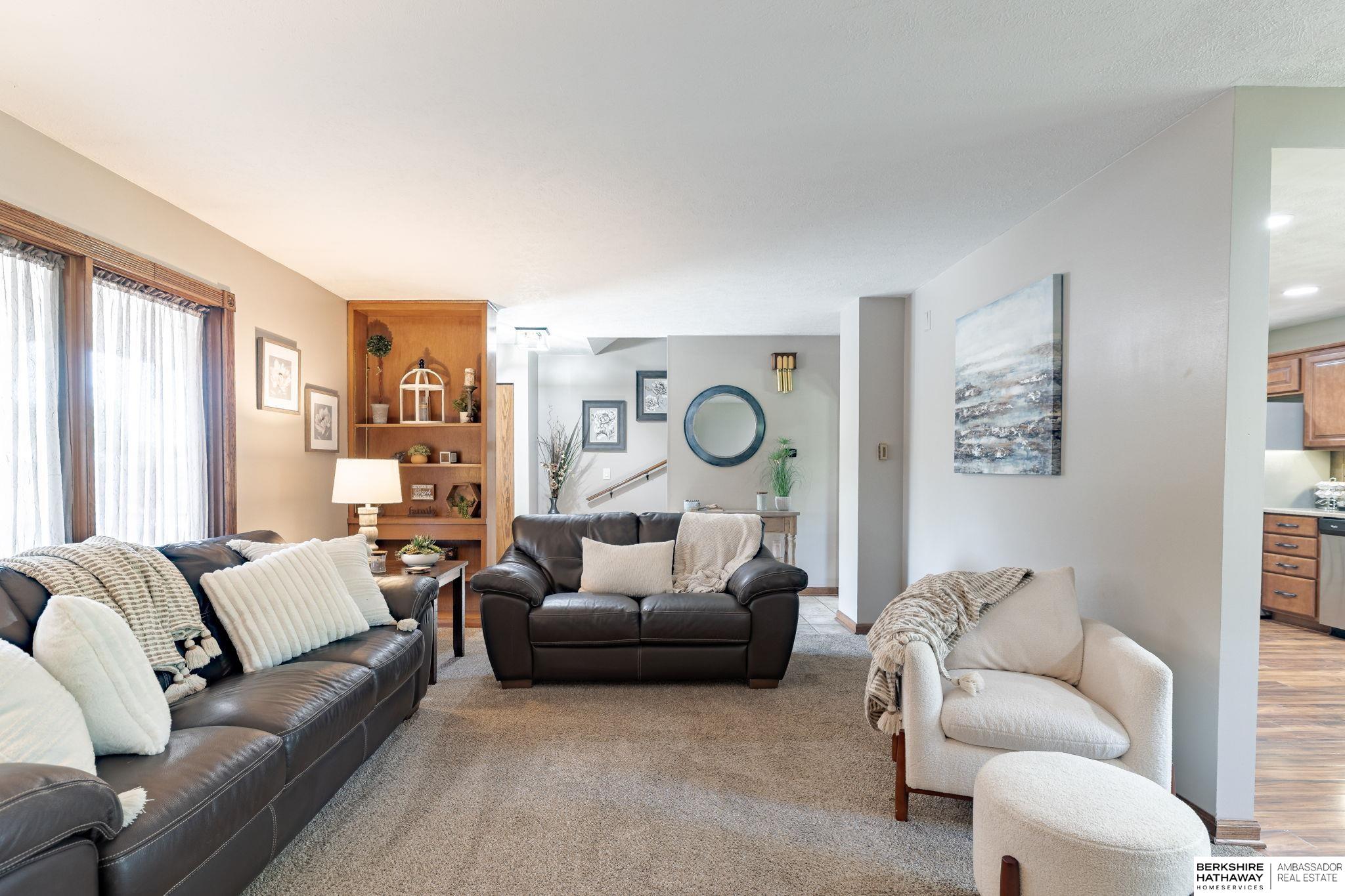 Omaha, Nebraska 68134, United States, 3 Bedrooms Bedrooms, ,2 BathroomsBathrooms,Residential,Pending,132515