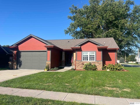 Photo of 200 Iowa Street, Murdock, NE 68407 (MLS # 22624903)