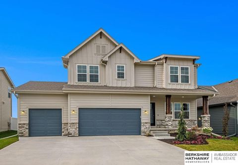 Photo of 18458 Palisades Drive, Omaha, NE 68136 (MLS # 22532101)