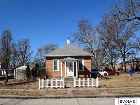 Photo of 1051 N L Street, Fremont, NE 68025 (MLS # 22605507)