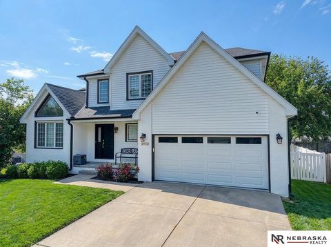 Photo of 2920 Katelyn Lane, Lincoln, NE 68516 (MLS # 22613953)