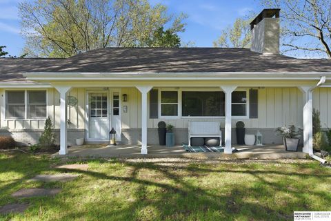 Photo of 6101 Frontier Road, Lincoln, NE 68516 (MLS # 22611153)