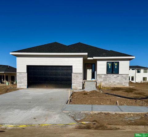 Photo of 20944 Ellison Avenue, Elkhorn, NE 68022 (MLS # 22600469)