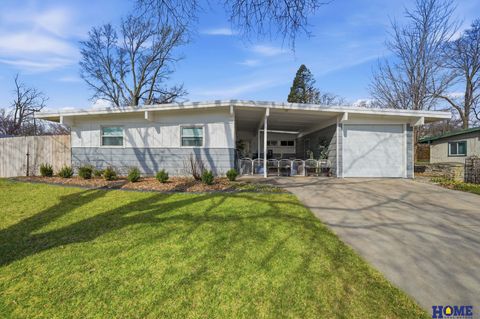 Photo of 6230 Sunrise Road, Lincoln, NE 68510 (MLS # 22615195)