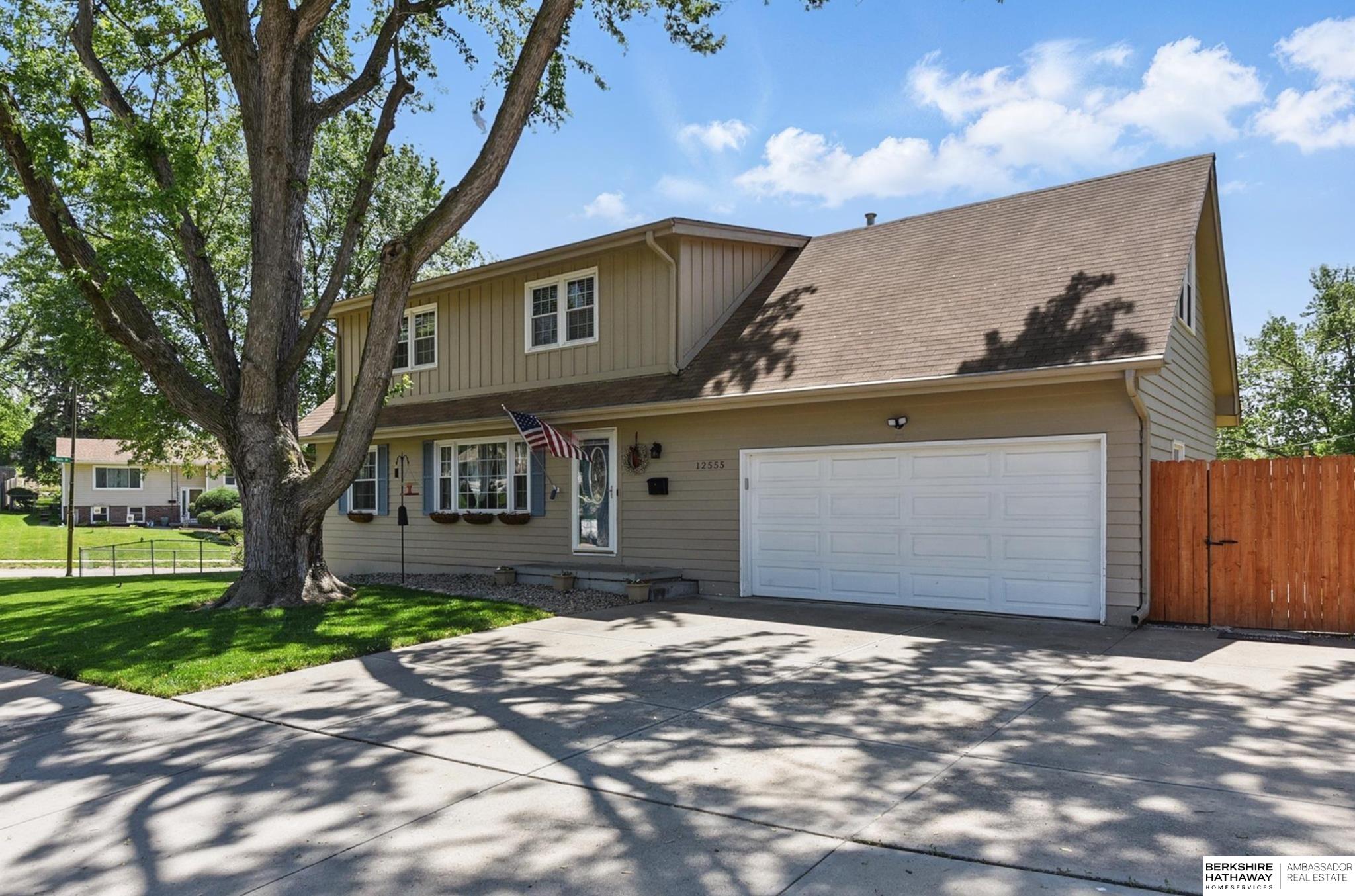 Omaha, Nebraska 68137, United States, 5 Bedrooms Bedrooms, ,3 BathroomsBathrooms,Residential,Active,141192