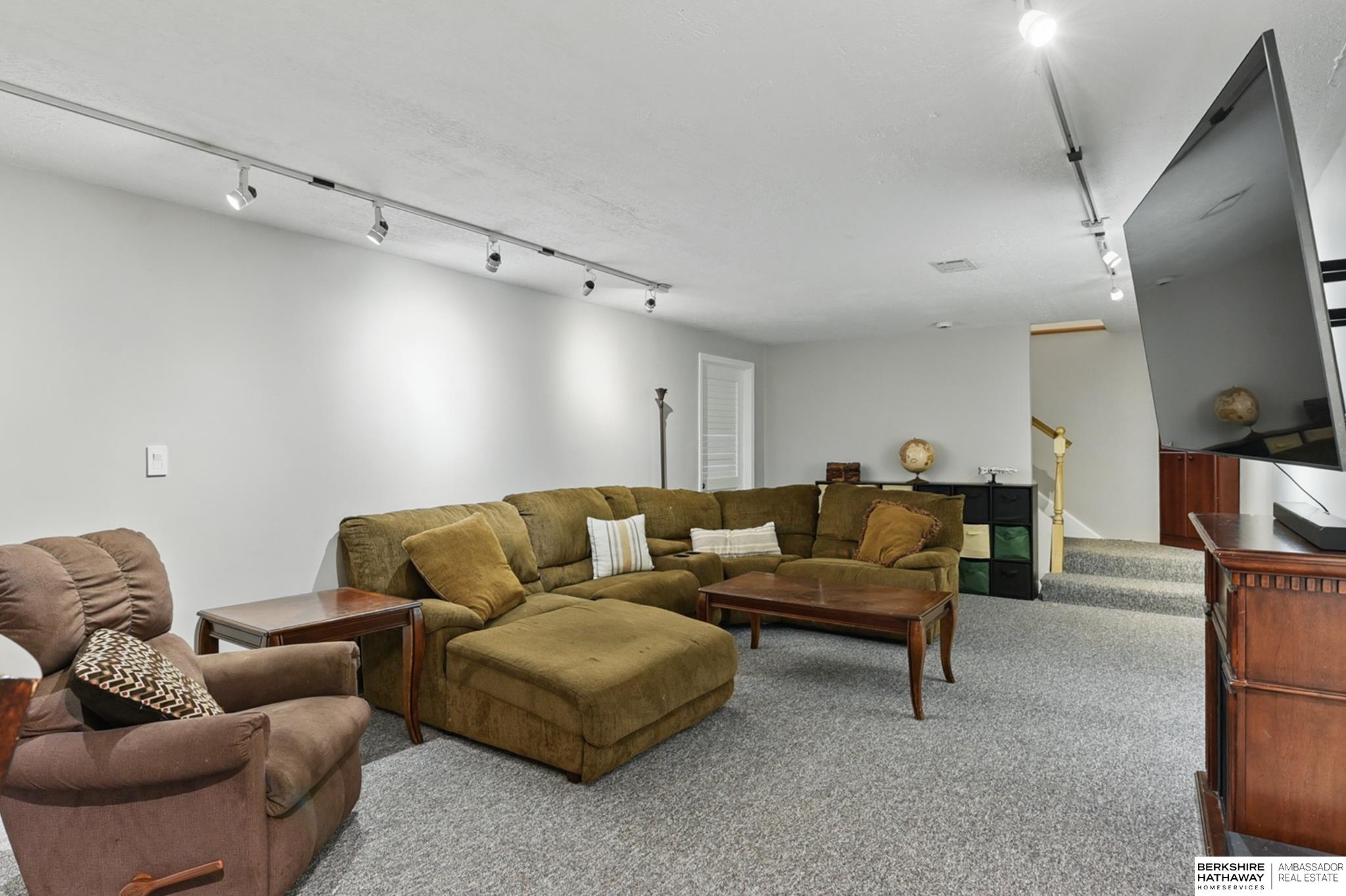 Omaha, Nebraska 68137, United States, 5 Bedrooms Bedrooms, ,3 BathroomsBathrooms,Residential,Active,141192