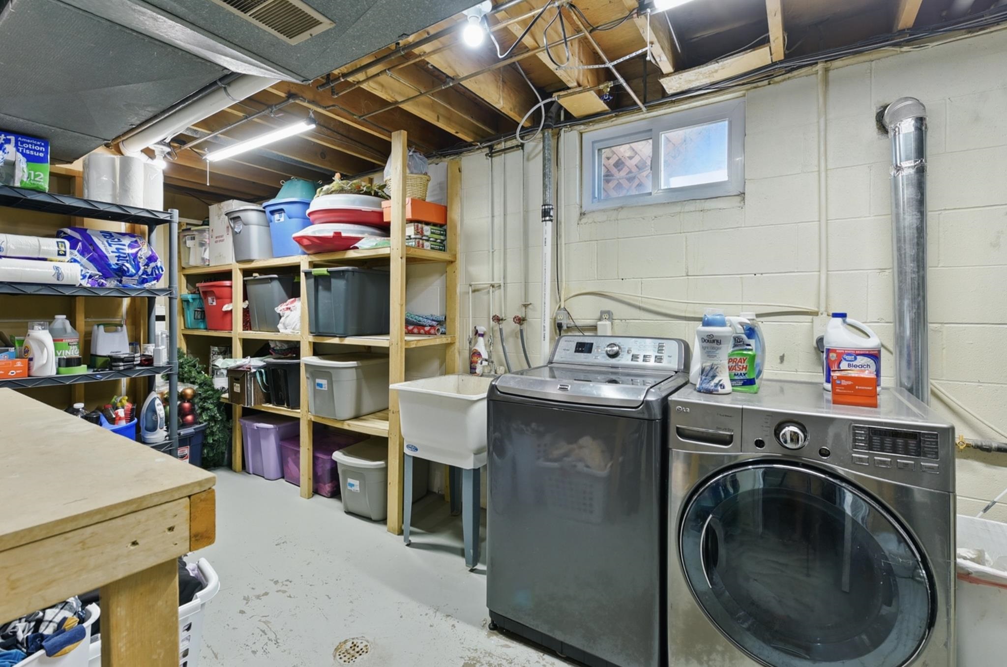 Omaha, Nebraska 68137, United States, 5 Bedrooms Bedrooms, ,3 BathroomsBathrooms,Residential,Active,141192