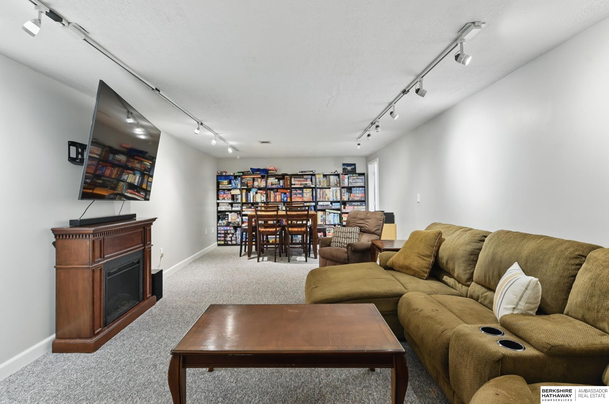 Omaha, Nebraska 68137, United States, 5 Bedrooms Bedrooms, ,3 BathroomsBathrooms,Residential,Active,141192