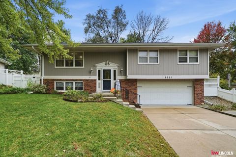 Photo of 2621 Winchester N, Lincoln, NE 68512 (MLS # 22531027) Photo of 2621 Winchester N, Lincoln, NE 68512 (MLS # 22531027)