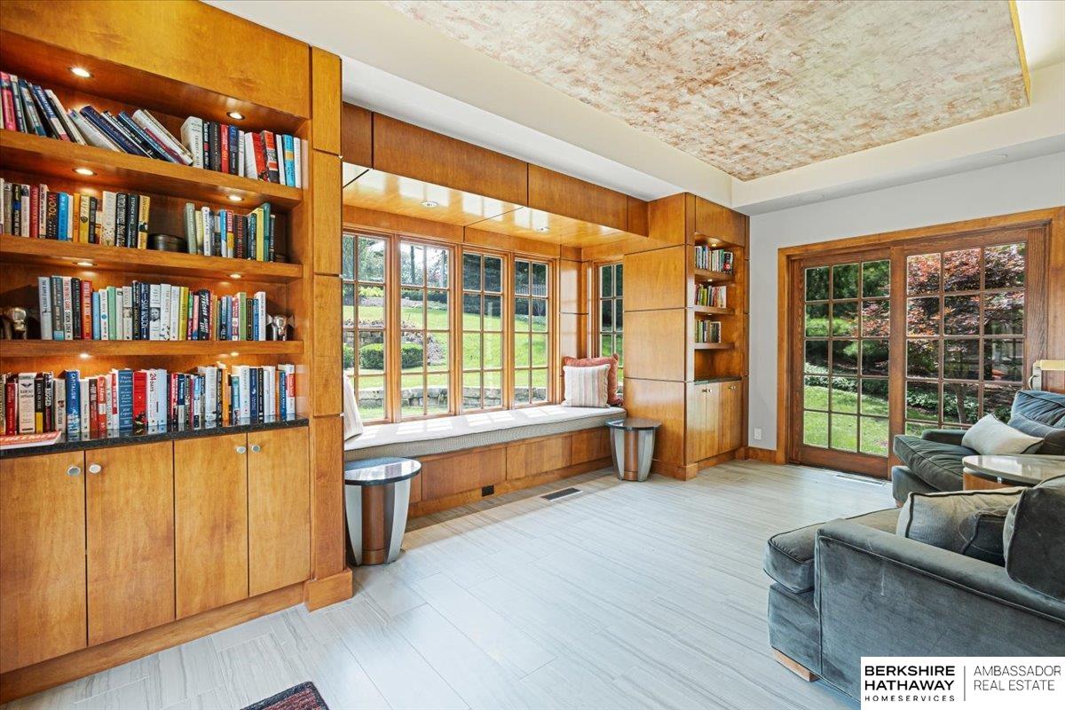 Omaha, Nebraska 68132, United States, 4 Bedrooms Bedrooms, ,6 BathroomsBathrooms,Residential,Active,159341