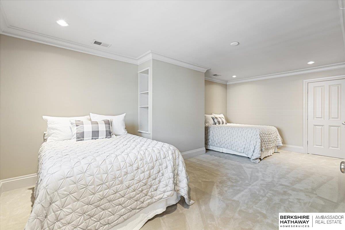 Omaha, Nebraska 68132, United States, 4 Bedrooms Bedrooms, ,6 BathroomsBathrooms,Residential,Active,159341