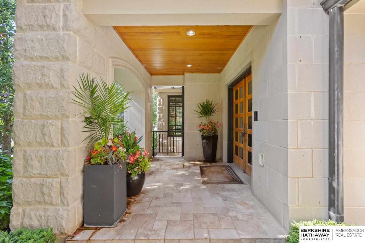 717 Hackberry Road