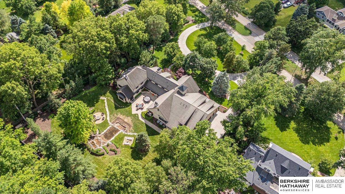 Omaha, Nebraska 68132, United States, 4 Bedrooms Bedrooms, ,6 BathroomsBathrooms,Residential,Active,159341