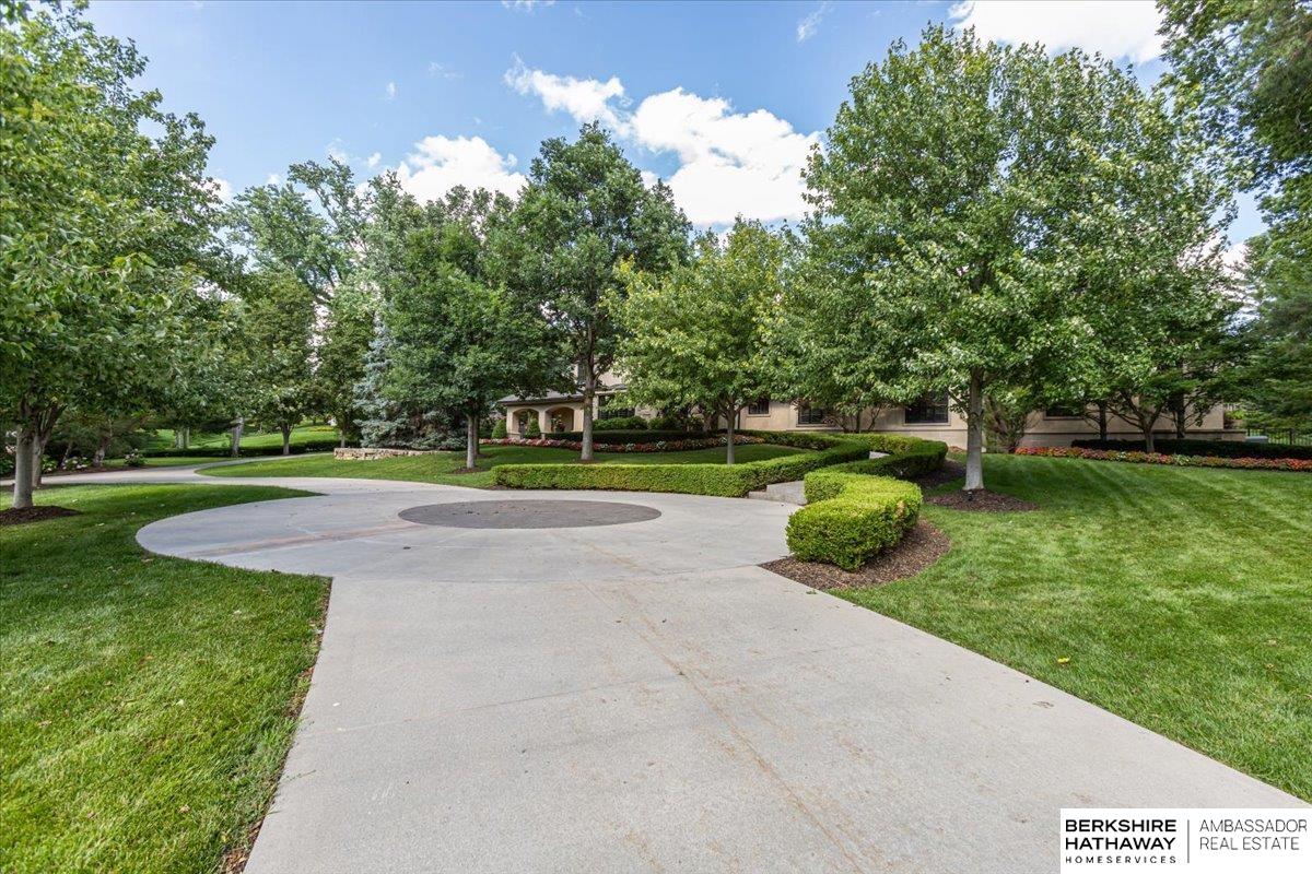 Omaha, Nebraska 68132, United States, 4 Bedrooms Bedrooms, ,6 BathroomsBathrooms,Residential,Active,159341