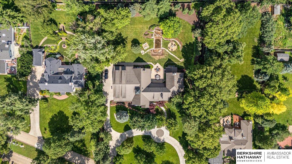 Omaha, Nebraska 68132, United States, 4 Bedrooms Bedrooms, ,6 BathroomsBathrooms,Residential,Active,159341