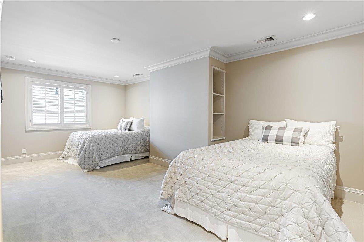 Omaha, Nebraska 68132, United States, 4 Bedrooms Bedrooms, ,6 BathroomsBathrooms,Residential,Active,159341