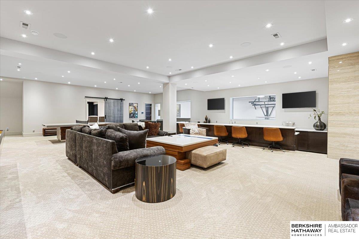 Omaha, Nebraska 68132, United States, 4 Bedrooms Bedrooms, ,6 BathroomsBathrooms,Residential,Active,159341