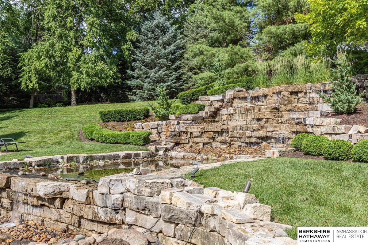 Omaha, Nebraska 68132, United States, 4 Bedrooms Bedrooms, ,6 BathroomsBathrooms,Residential,Active,159341