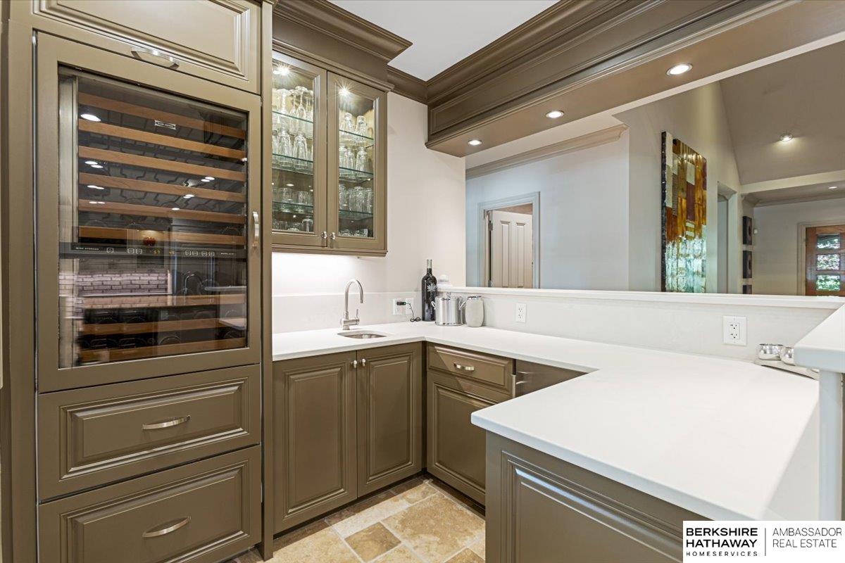 Omaha, Nebraska 68132, United States, 4 Bedrooms Bedrooms, ,6 BathroomsBathrooms,Residential,Active,159341