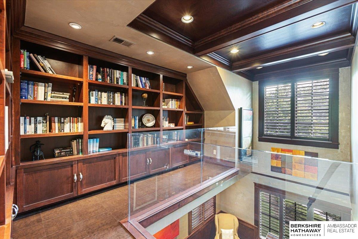 Omaha, Nebraska 68132, United States, 4 Bedrooms Bedrooms, ,6 BathroomsBathrooms,Residential,Active,159341