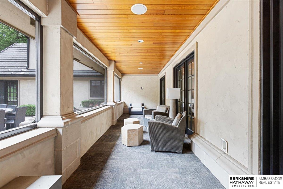 Omaha, Nebraska 68132, United States, 4 Bedrooms Bedrooms, ,6 BathroomsBathrooms,Residential,Active,159341