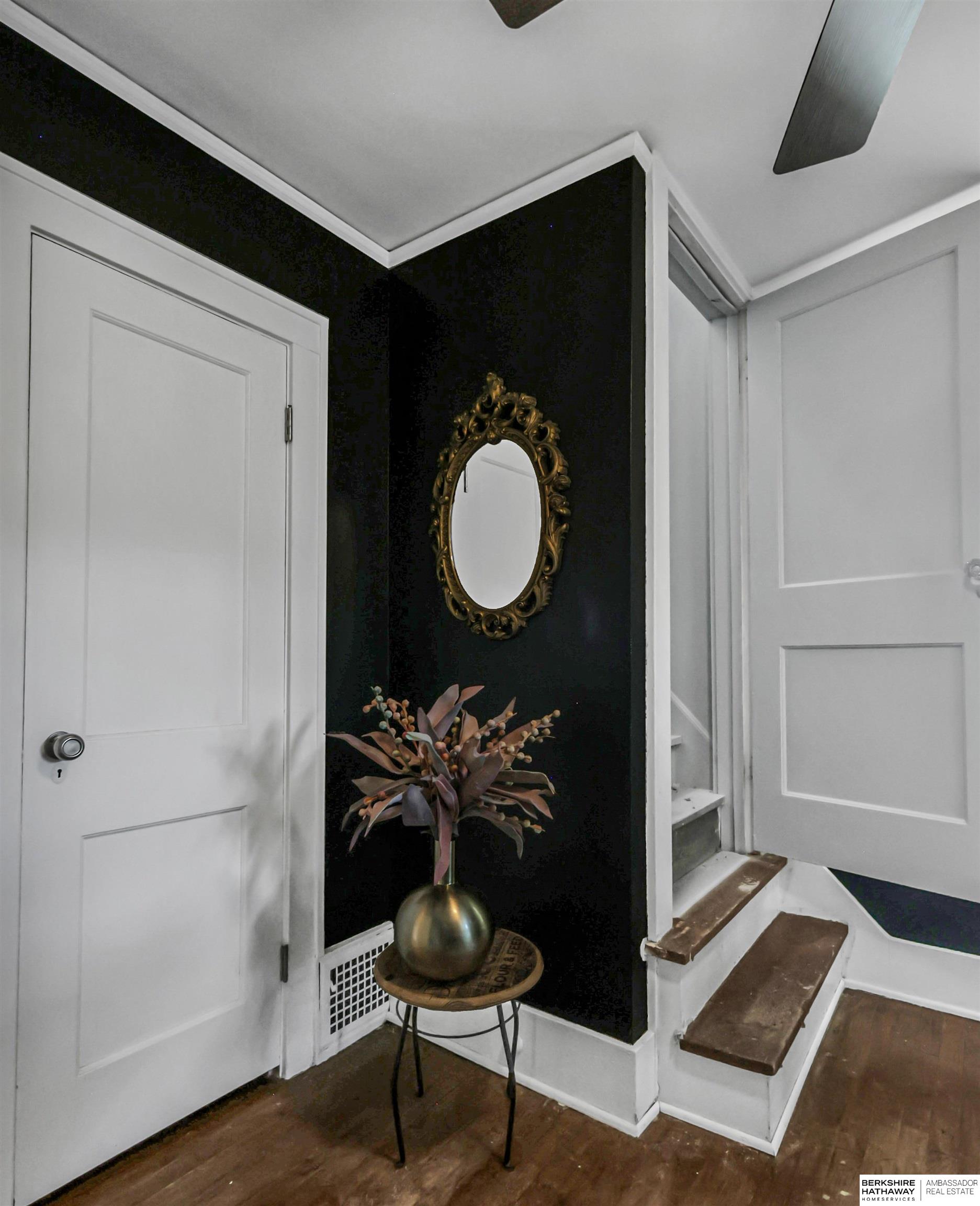 Omaha, Nebraska 68132, United States, 4 Bedrooms Bedrooms, ,2 BathroomsBathrooms,Residential,Pending,183491