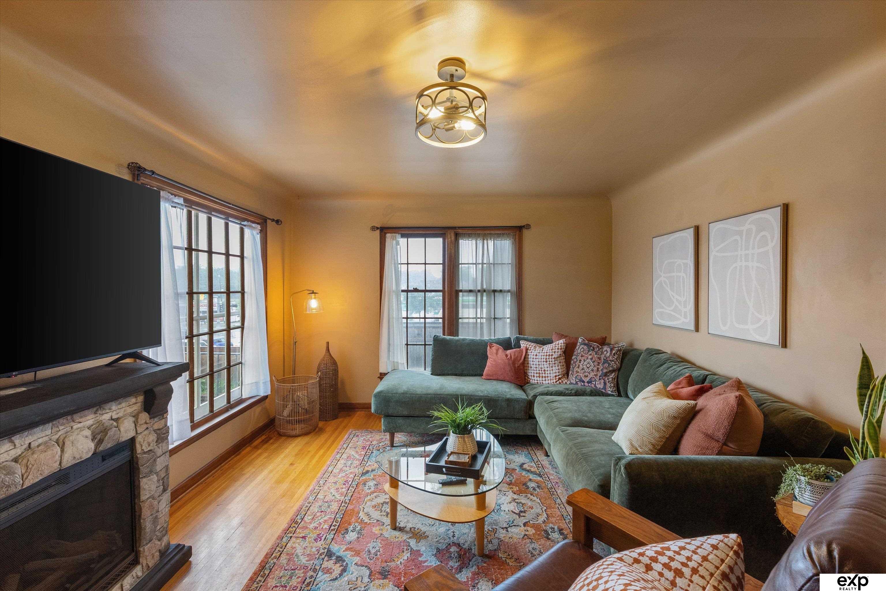 Omaha, Nebraska 68106, United States, 3 Bedrooms Bedrooms, ,3 BathroomsBathrooms,Residential,Active,146916