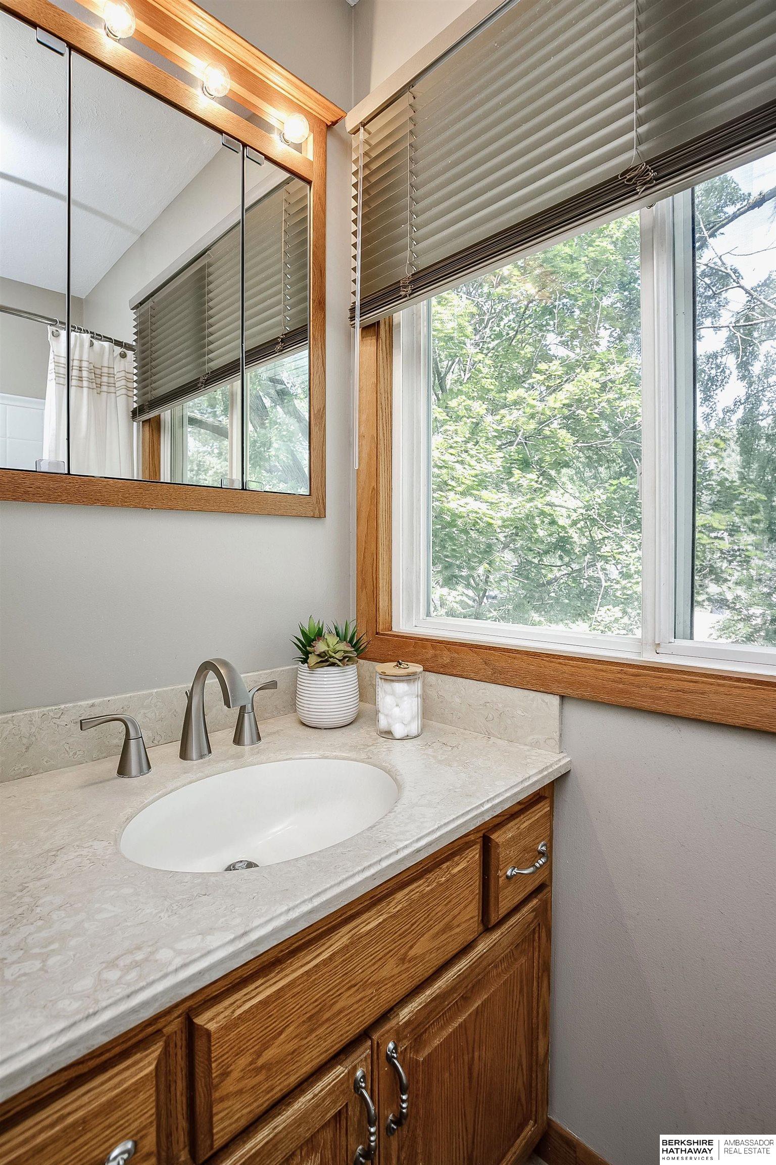 Yutan, Nebraska 68073, United States, 3 Bedrooms Bedrooms, ,2 BathroomsBathrooms,Residential,Pending,178378