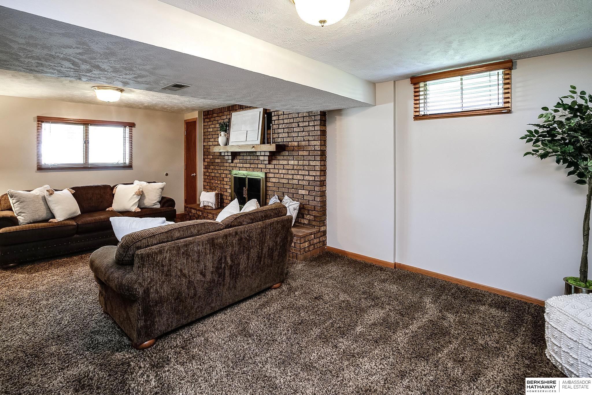 Yutan, Nebraska 68073, United States, 3 Bedrooms Bedrooms, ,2 BathroomsBathrooms,Residential,Pending,178378