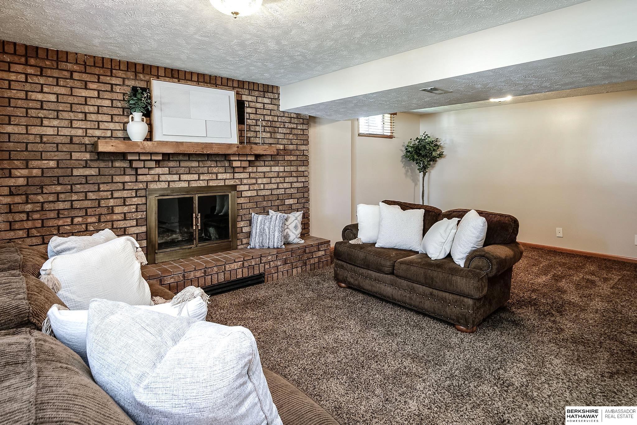 Yutan, Nebraska 68073, United States, 3 Bedrooms Bedrooms, ,2 BathroomsBathrooms,Residential,Pending,178378