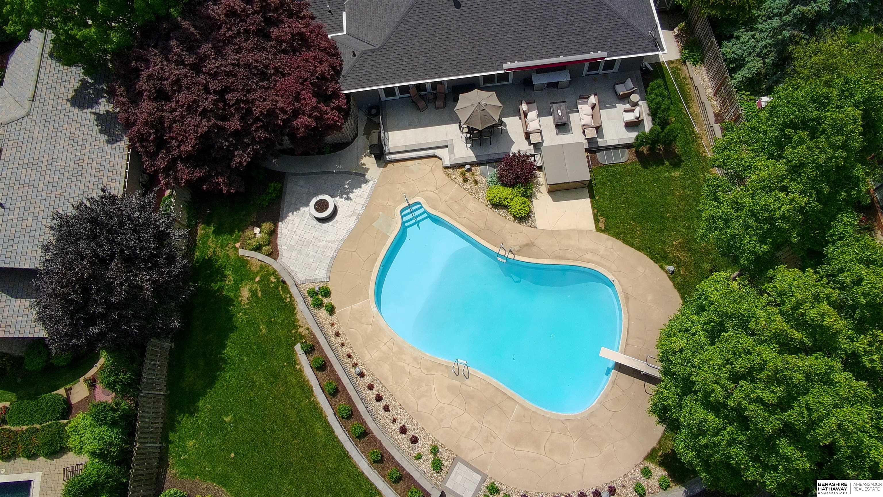 Omaha, Nebraska 68124, United States, 3 Bedrooms Bedrooms, ,3 BathroomsBathrooms,Residential,Active,116618