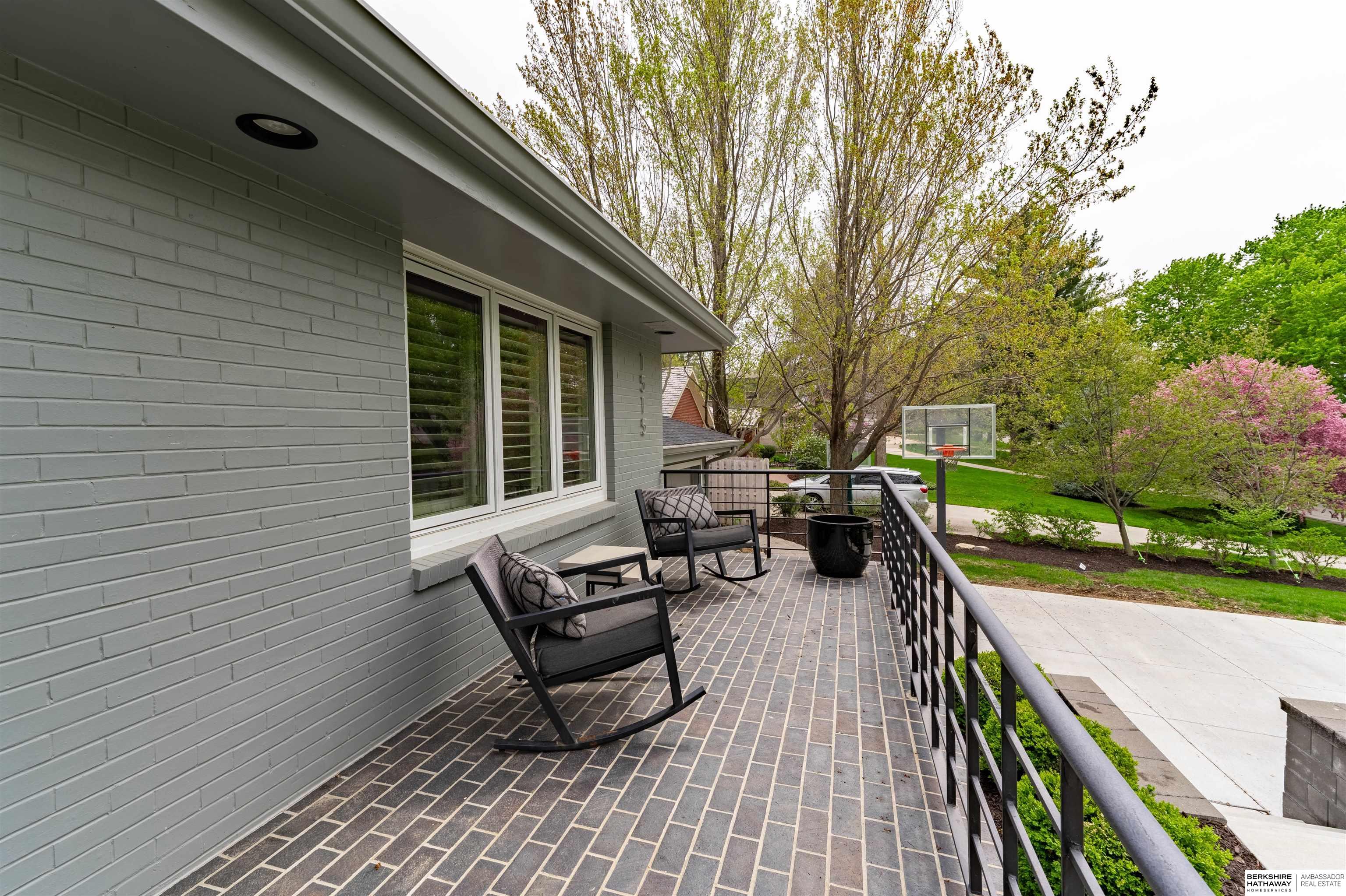 Omaha, Nebraska 68124, United States, 3 Bedrooms Bedrooms, ,3 BathroomsBathrooms,Residential,Active,116618