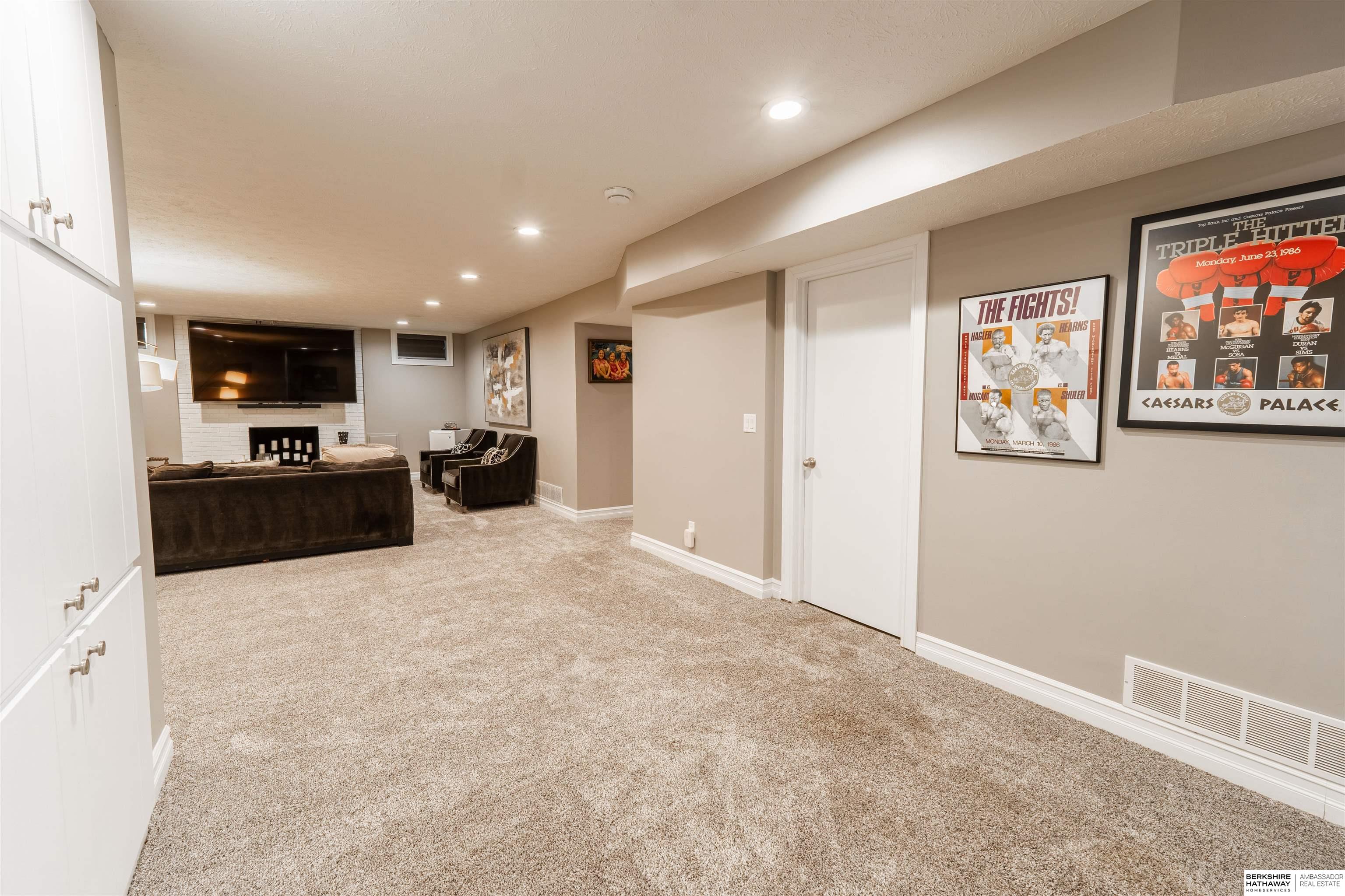 Omaha, Nebraska 68124, United States, 3 Bedrooms Bedrooms, ,3 BathroomsBathrooms,Residential,Active,116618