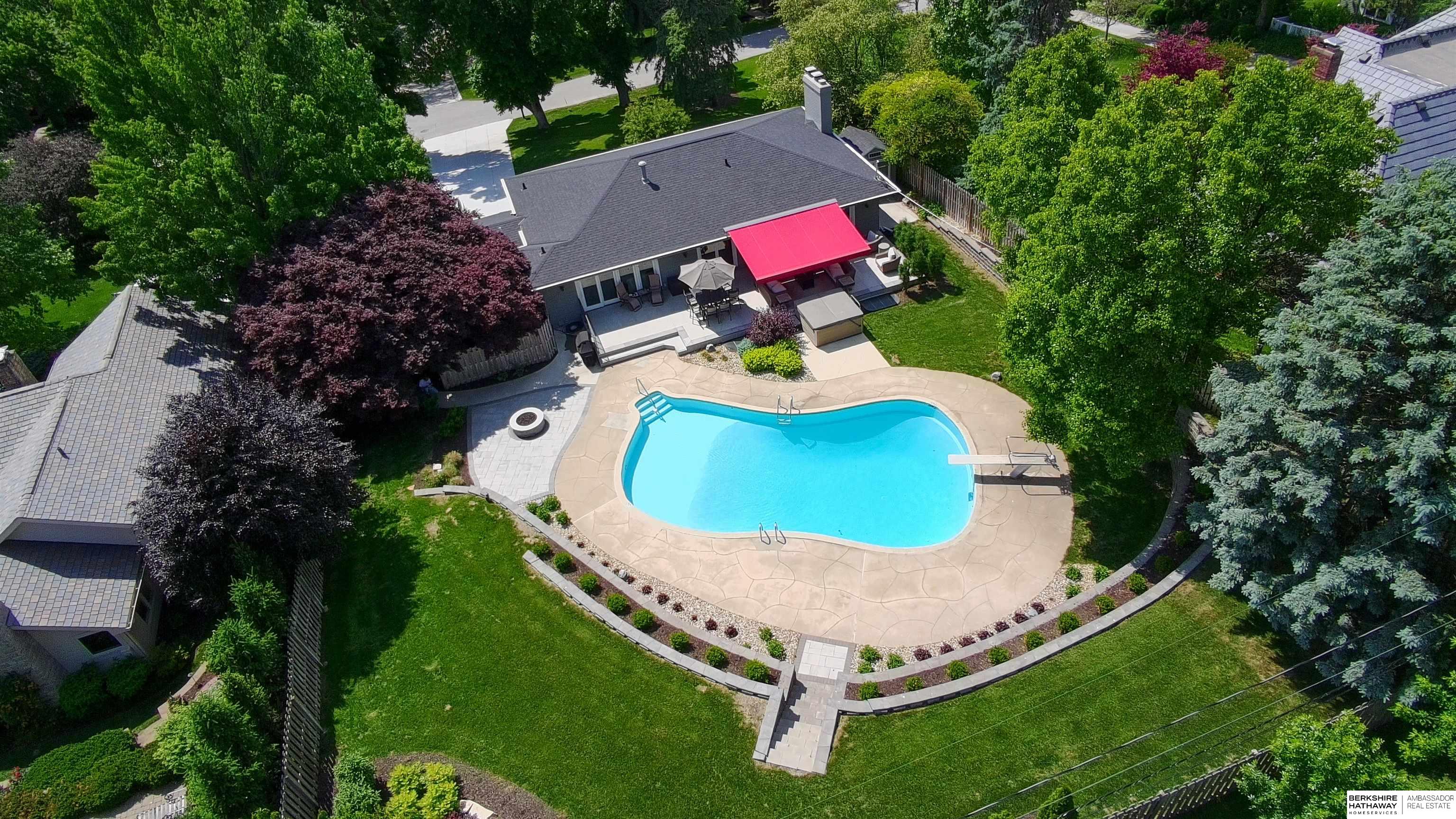 Omaha, Nebraska 68124, United States, 3 Bedrooms Bedrooms, ,3 BathroomsBathrooms,Residential,Active,116618