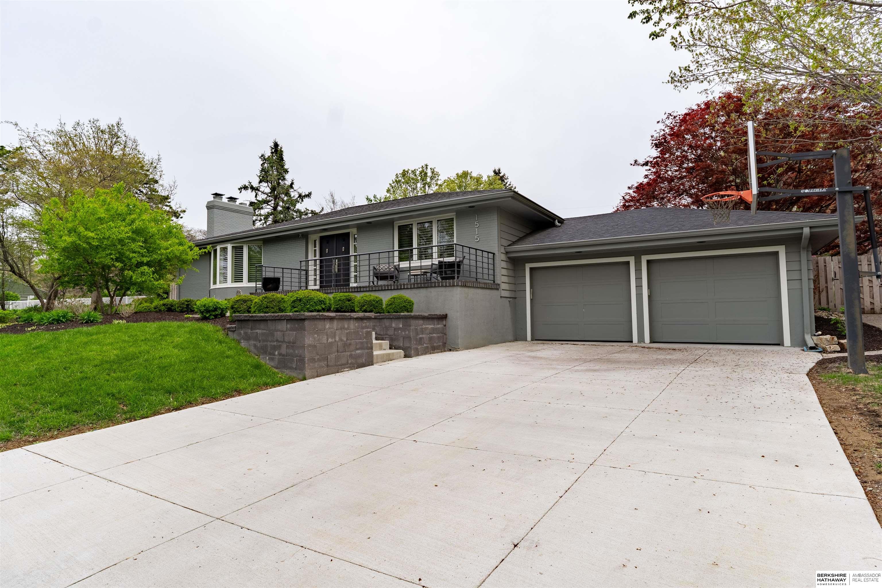 Omaha, Nebraska 68124, United States, 3 Bedrooms Bedrooms, ,3 BathroomsBathrooms,Residential,Active,116618