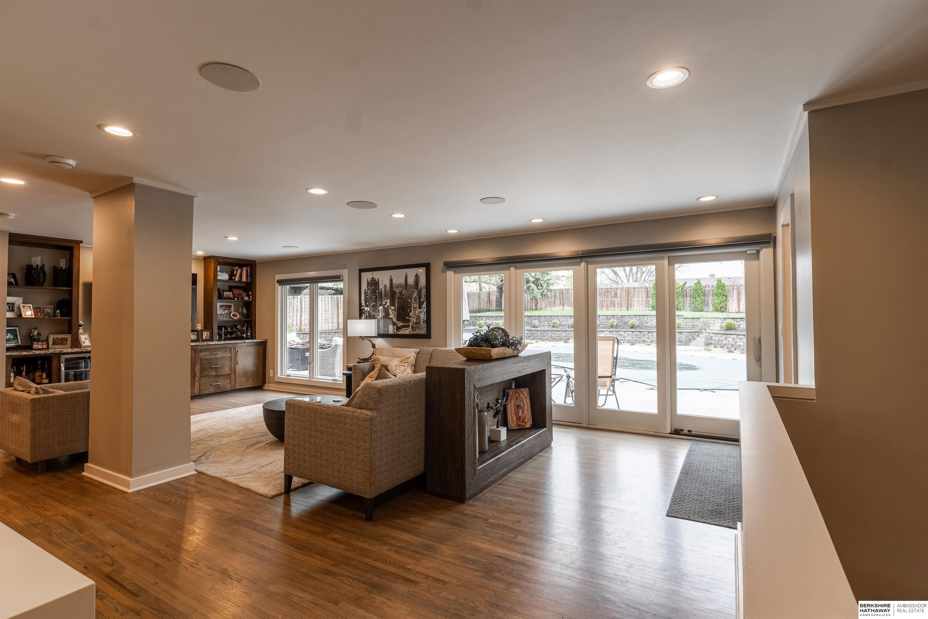 Omaha, Nebraska 68124, United States, 3 Bedrooms Bedrooms, ,3 BathroomsBathrooms,Residential,Active,116618