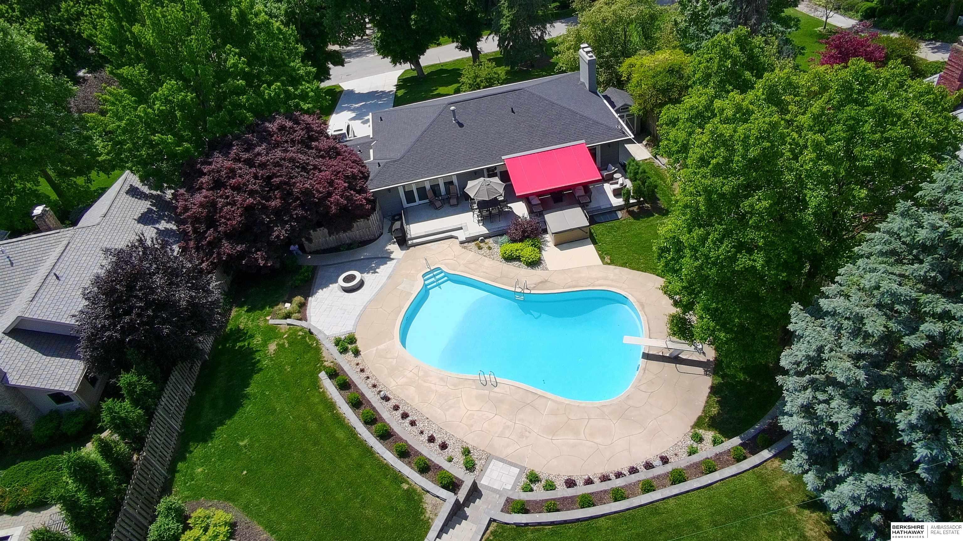 Omaha, Nebraska 68124, United States, 3 Bedrooms Bedrooms, ,3 BathroomsBathrooms,Residential,Active,116618