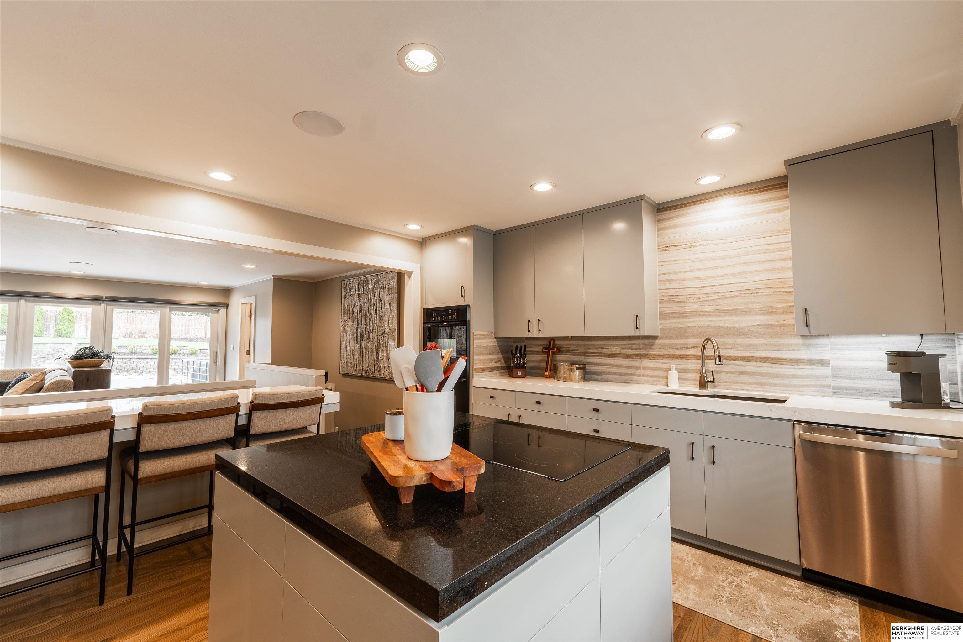 Omaha, Nebraska 68124, United States, 3 Bedrooms Bedrooms, ,3 BathroomsBathrooms,Residential,Active,116618