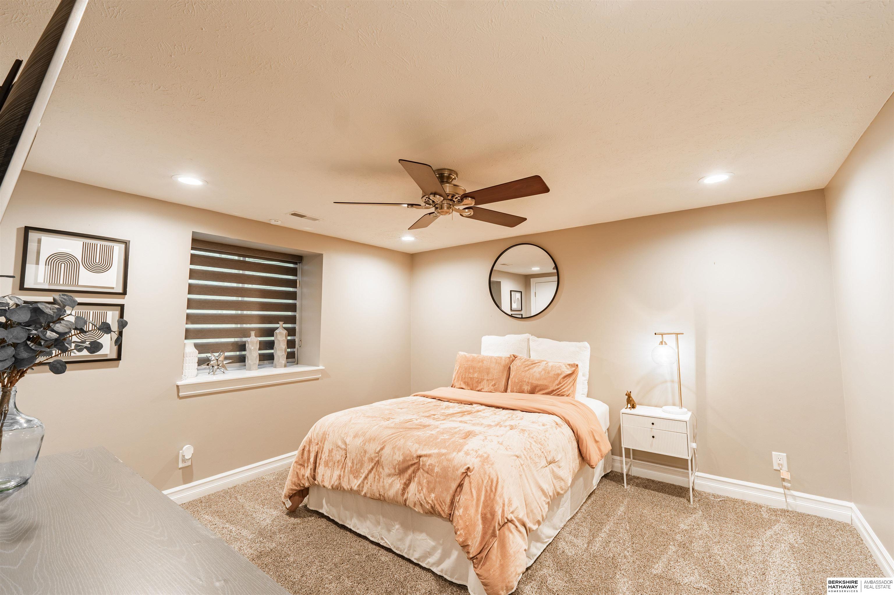 Omaha, Nebraska 68124, United States, 3 Bedrooms Bedrooms, ,3 BathroomsBathrooms,Residential,Active,116618