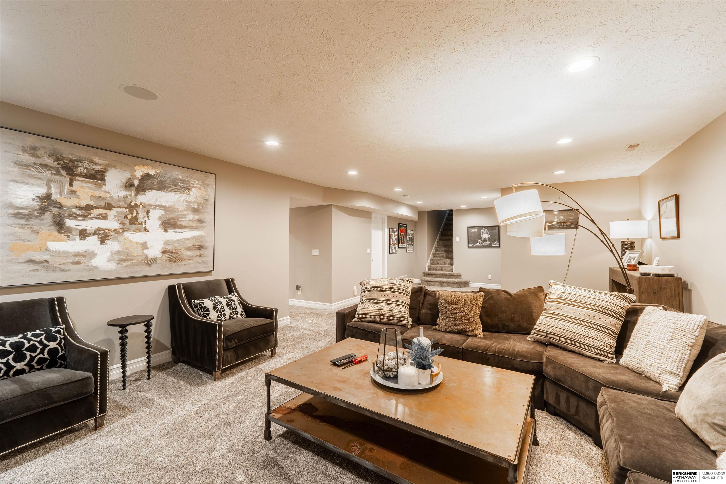 Omaha, Nebraska 68124, United States, 3 Bedrooms Bedrooms, ,3 BathroomsBathrooms,Residential,Active,116618