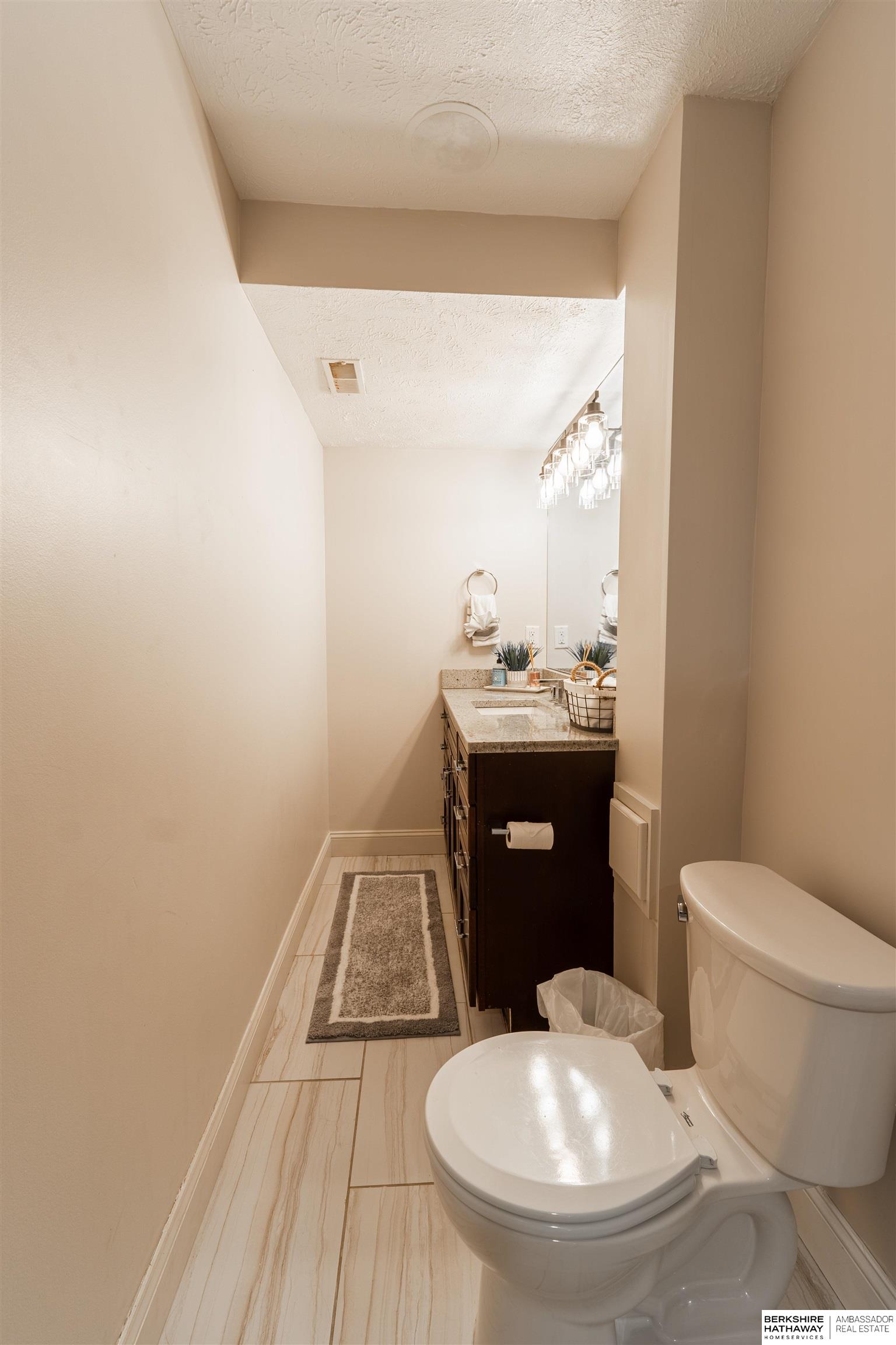 Omaha, Nebraska 68124, United States, 3 Bedrooms Bedrooms, ,3 BathroomsBathrooms,Residential,Active,116618