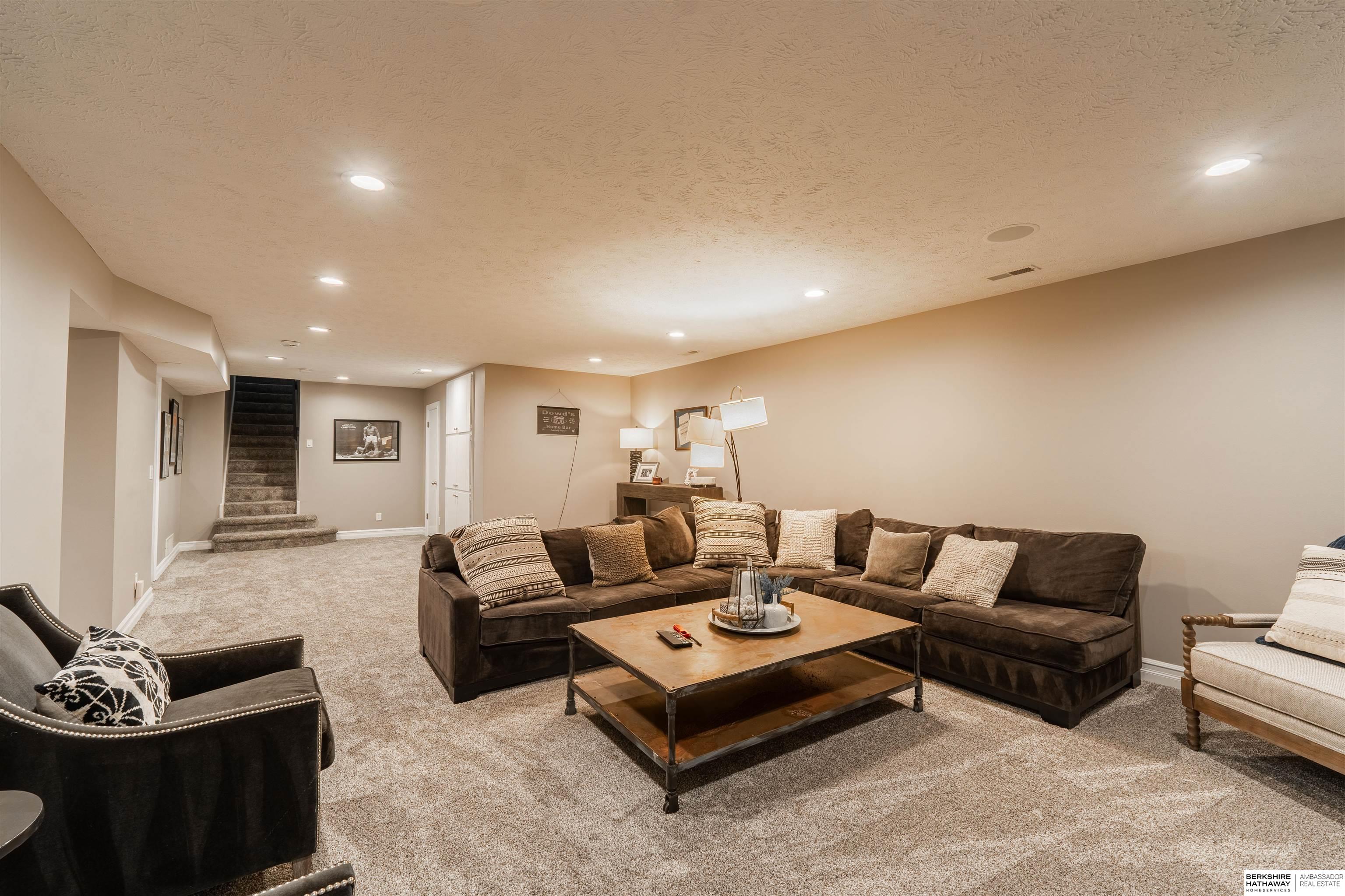 Omaha, Nebraska 68124, United States, 3 Bedrooms Bedrooms, ,3 BathroomsBathrooms,Residential,Active,116618