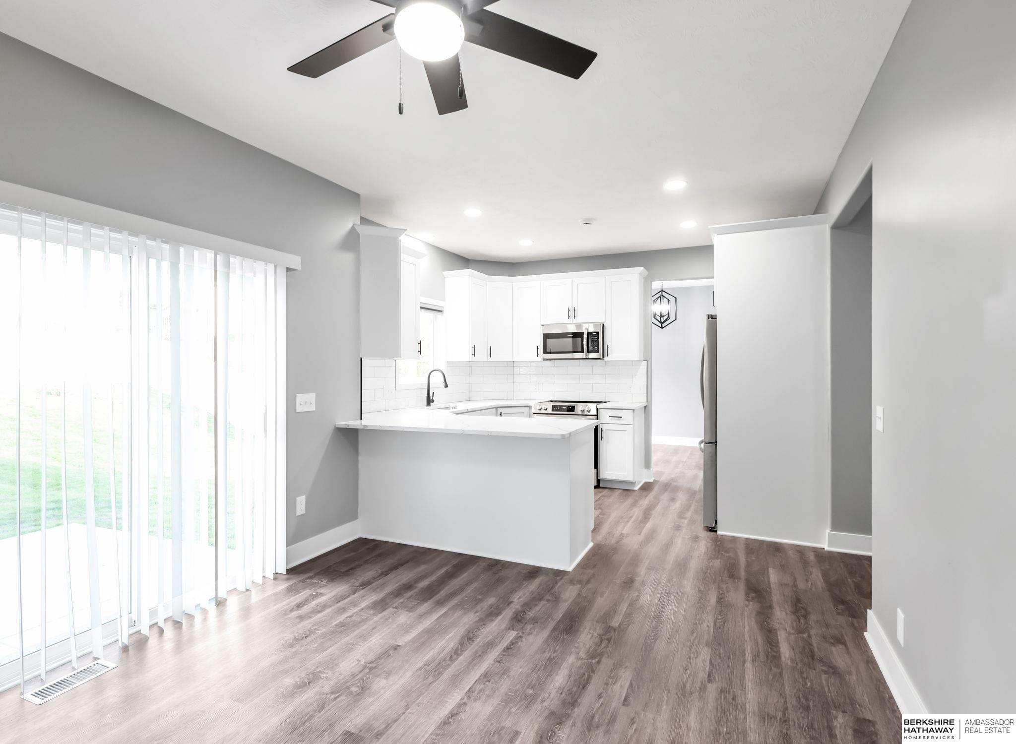 La Vista, Nebraska 68128, United States, 4 Bedrooms Bedrooms, ,2 BathroomsBathrooms,Residential,Active,250796