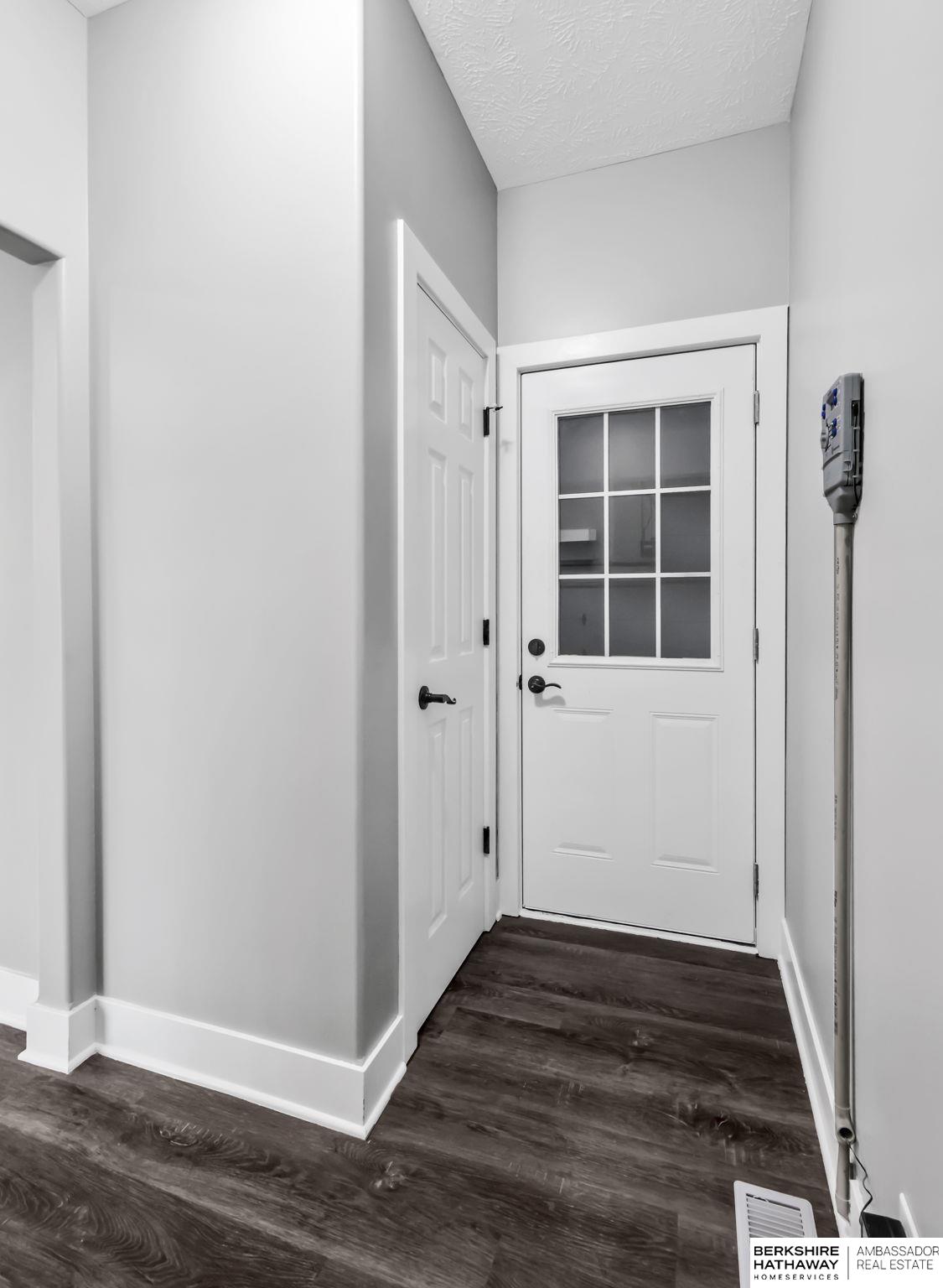 La Vista, Nebraska 68128, United States, 4 Bedrooms Bedrooms, ,2 BathroomsBathrooms,Residential,Active,250796