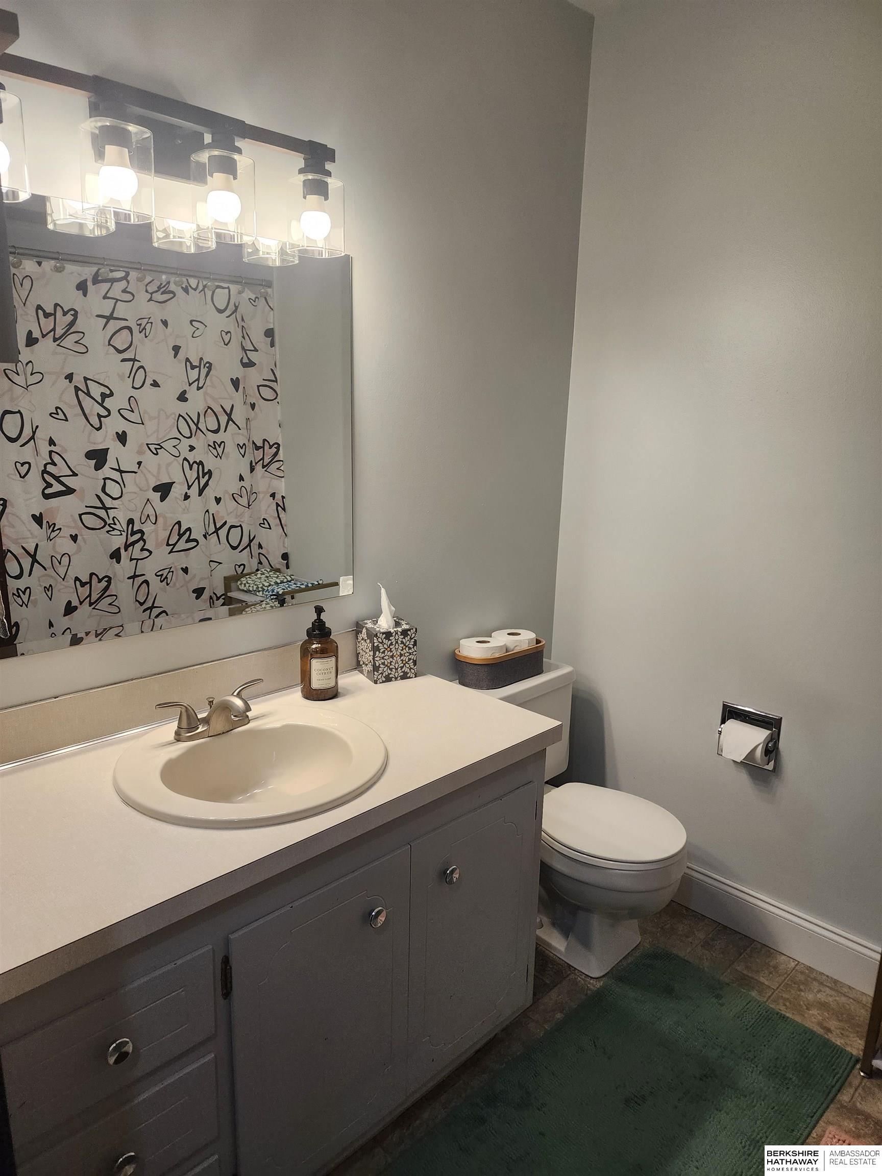 Omaha, Nebraska 68134, United States, 4 Bedrooms Bedrooms, ,2 BathroomsBathrooms,Residential,Active,159927