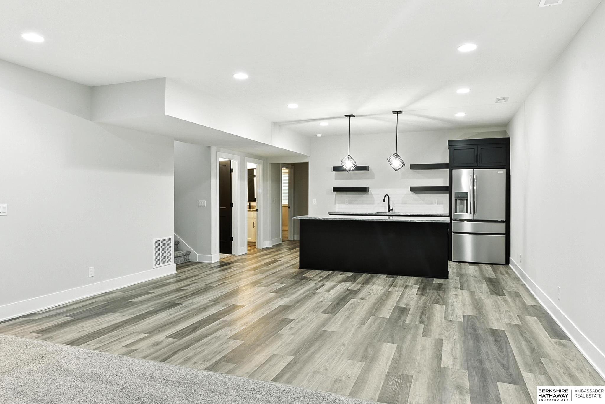 Elkhorn, Nebraska 68022, United States, 6 Bedrooms Bedrooms, ,3 BathroomsBathrooms,Residential,Active,159455