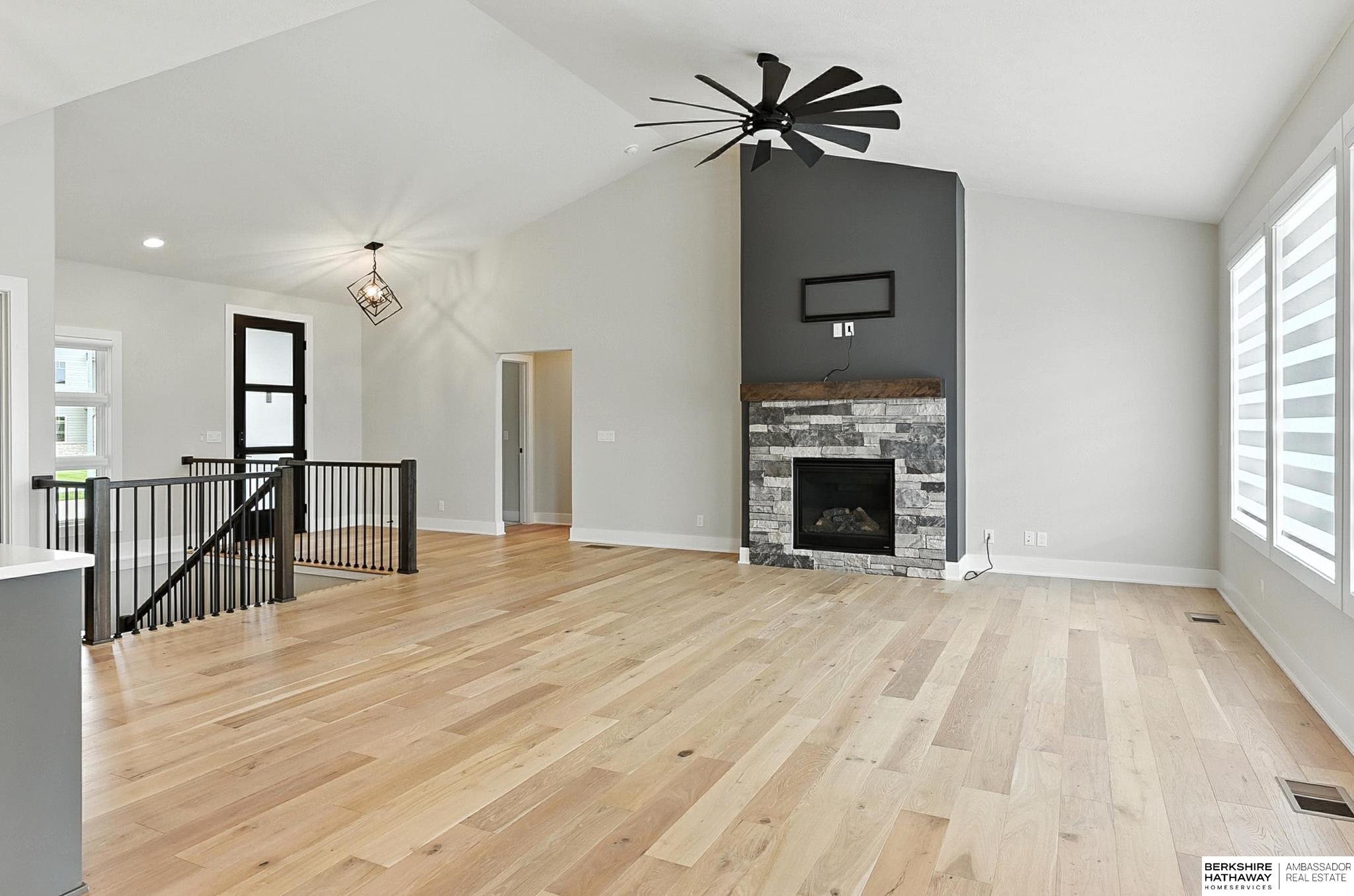 Elkhorn, Nebraska 68022, United States, 6 Bedrooms Bedrooms, ,3 BathroomsBathrooms,Residential,Active,159455